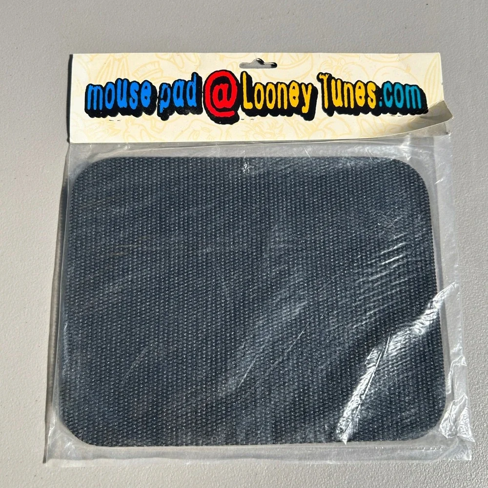 Vintage 1996 Looney Tunes Taz MegaByte Mouse Pad Warner Bros Studio Store NIP